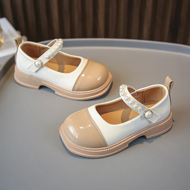 Nove dječje kožne cipele za proljeće 2023. Cipele za djevojčice Sweet Bow Princess cipele u korejskom stilu Sjajne natikače za princeze u boji