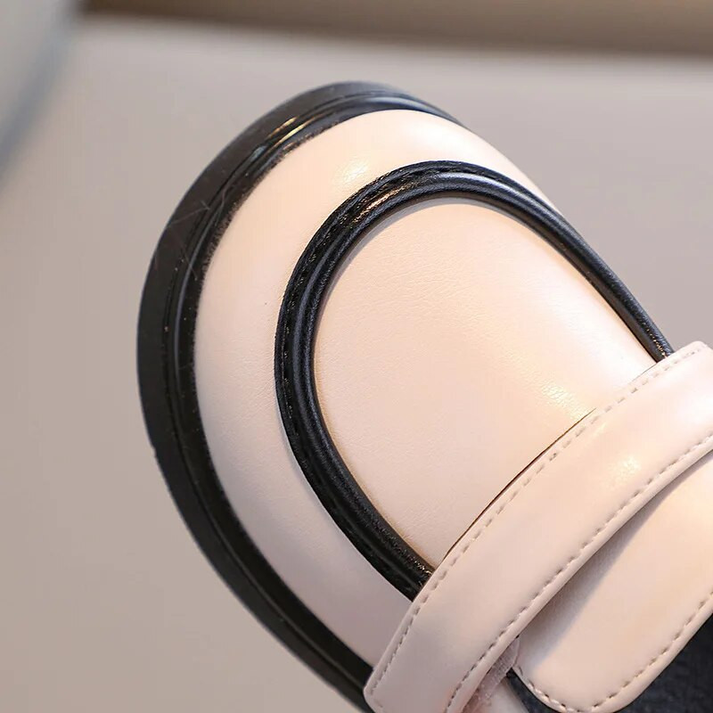 Nove jednostavne neklizajuće dječje mokasine za djevojčice iz 2023. Natikače, modne ležerne cipele, dječje kožne cipele u skladu s bojama, isporuka u paketu