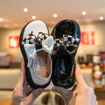 Άνοιξη 2023 Νέα, μαύρα δερμάτινα παπούτσια για κορίτσια, παιδικά μοκασίνια πριγκίπισσας μόδας για μαθητικά παιδιά γυαλιστερό με φιόγκο από σκακιέρα κορδέλα
