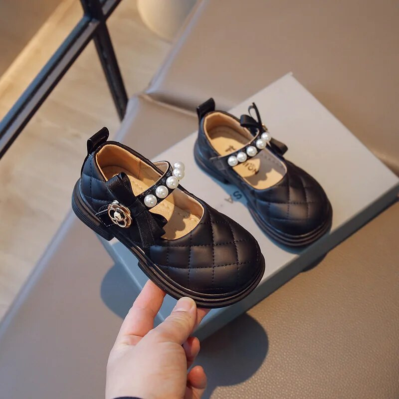 Bērnu priekšnesums Mērijas Džeinsas modes lolitas stila meiteņu pērļu sekla Mary Janes āķa un cilpas ziedi bērniem jaukas ādas apavi