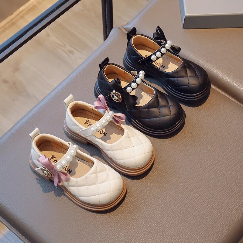 Bērnu priekšnesums Mērijas Džeinsas modes lolitas stila meiteņu pērļu sekla Mary Janes āķa un cilpas ziedi bērniem jaukas ādas apavi