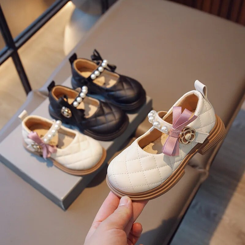 Bērnu priekšnesums Mērijas Džeinsas modes lolitas stila meiteņu pērļu sekla Mary Janes āķa un cilpas ziedi bērniem jaukas ādas apavi