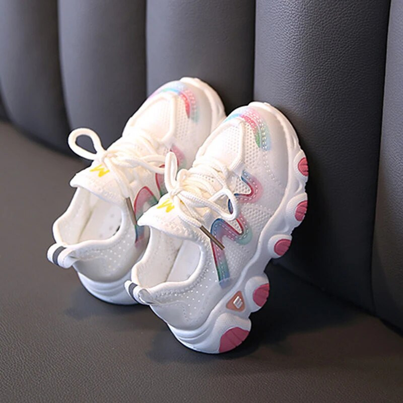 Nova proljetna dječja obuća za djevojčice Sportska obuća Modna prozračna dječja obuća Mekano dno Neklizajuće Ležerne dječje tenisice za djevojčice