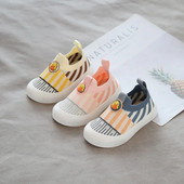 Bērnu ikdienas apavi zēniem meitenēm rudens pavasara modes sieta elpojoši bērnu apavi ar mīkstu apakšu, neslīdoši bērnu apavi