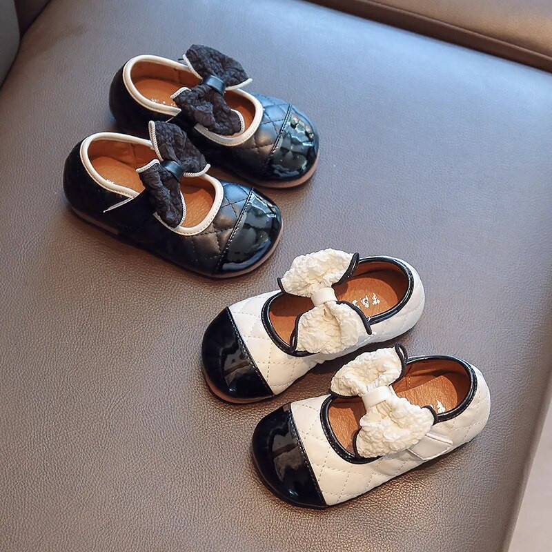 Proljeće Jesen Djevojčice Mary Janes Plitke dječje kožne cipele Modne svestrane crne bež neklizajuće dječje ravne cipele s kravljim mišićnim potplatom