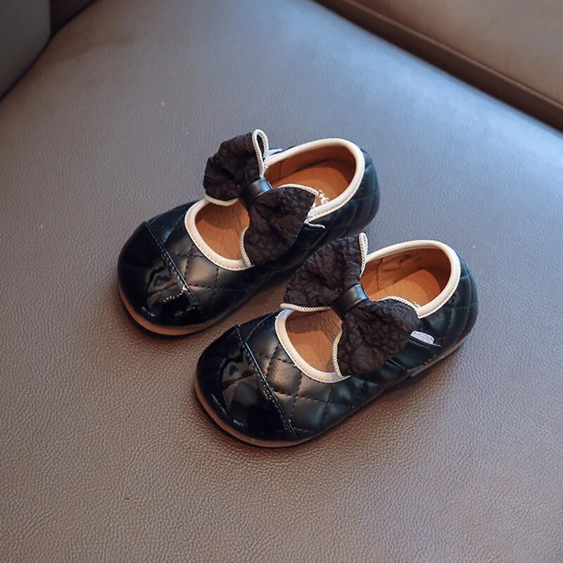 Proljeće Jesen Djevojčice Mary Janes Plitke dječje kožne cipele Modne svestrane crne bež neklizajuće dječje ravne cipele s kravljim mišićnim potplatom