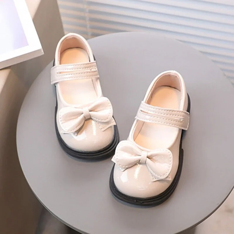 Jesen 2023. Djevojačke kožne cipele Mary Jane Fashion Sjajna mašna Dječje cipele za princeze za scenski nastup Dječje plesne pojedinačne cipele
