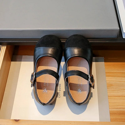 Djevojčice Black Mary Jane Cipele 2023. Proljeće Jesen Nove jednostavne dječje patchwork kožne cipele Modne princeze Meke ležerne dječje cipele