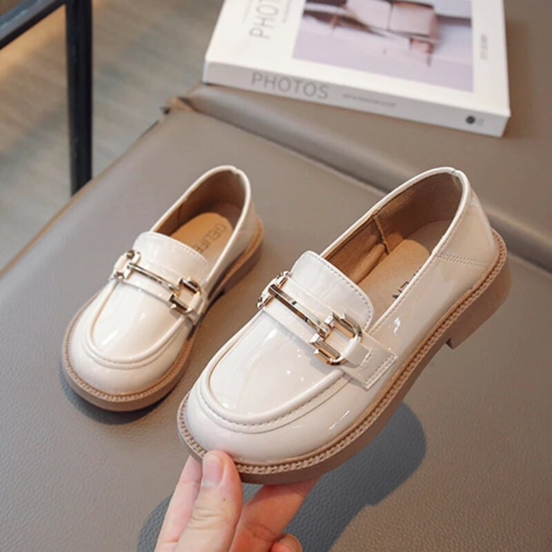 Skolas apavi meitenei rudens melni klaipi Princese Neslīdoši plakani apavi bērniem Maziem bērniem Modes ikdienas glancēti skolas apavi