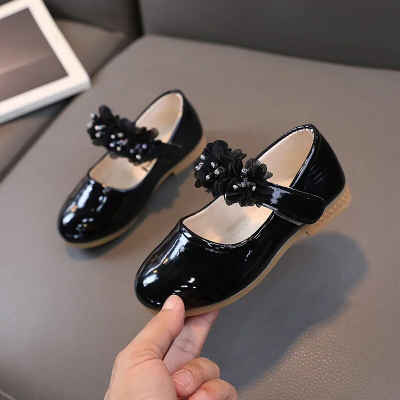 Kožne cipele za djevojčice Proljeće Jesen Dječje Cipele za princeze u obliku cvijeća Slatke elegantne dječje cipele Mary Jane s mekanim potplatom Modne vjenčane cipele
