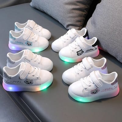 Pantofi luminoși pentru copii Pantofi casual LED pentru copii pentru fete Moda Confort Talpă moale Pantofi pentru copii Băieți Pantofi sport în aer liber