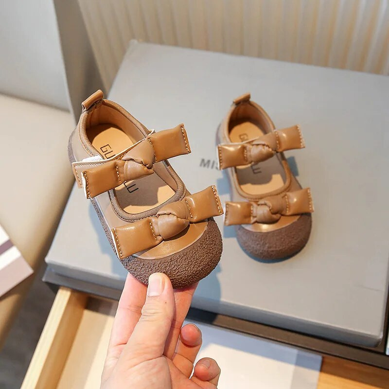 Elegáns babacipők őszi új hercegnős cipők lányoknak puha, aranyos dupla masnis gyereklapok divatos, lélegző gyerek bőrcipők