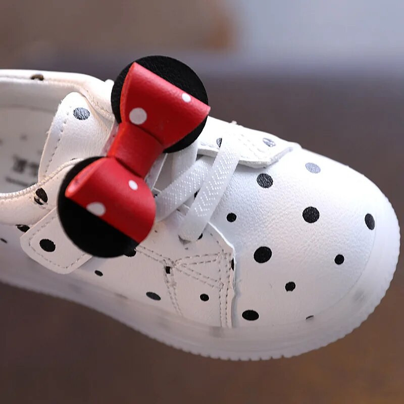 Veličina 21-30 Dječje LED cipele za djevojčice Protuklizne svjetleće tenisice Prozračne svjetleće ležerne tenisice Svjetleće svjetleće cipele za djevojčice