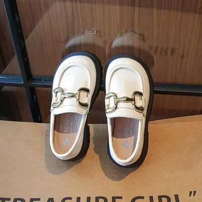 Cipele za princeze Proljeće Jesen Djevojčice Crne mat mokasine Školske svestrane kožne cipele Dječja moda Ležerne dječje Mary Janes Novo