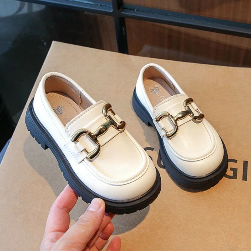 Cipele za princeze Proljeće Jesen Djevojčice Crne mat mokasine Školske svestrane kožne cipele Dječja moda Ležerne dječje Mary Janes Novo