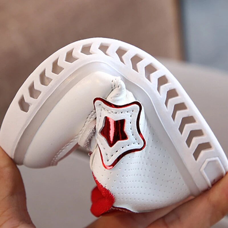 Dječje svjetleće cipele za dječake LED osvijetljene ležerne sportske cipele Modne lagane školske cipele za djevojčice Dječje tenisice s mekim potplatom