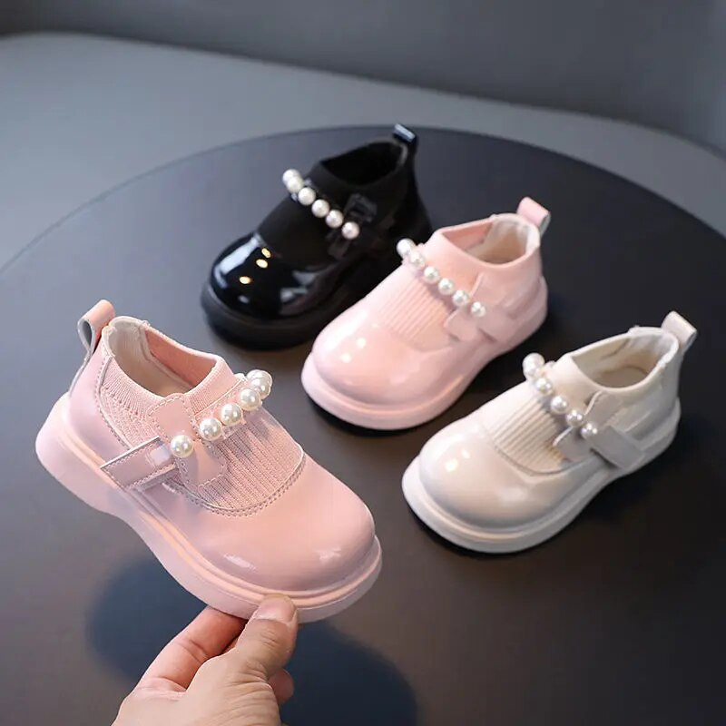 Lányok PU bőr cipők tavaszi ősz hercegnő gyerekek alkalmi gyöngy masni baba divat szabadalmaztatott egylakásos 21-30