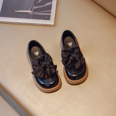 Pavasara meiteņu kurpes Lente Bowknot Melns Bēšs Bērnu PU apavi Lielas, uzvelkamas, skaistas, 23-35 mīlas bērnu plakanas