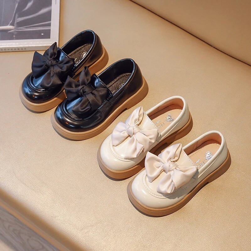 Pavasara meiteņu kurpes Lente Bowknot Melns Bēšs Bērnu PU apavi Lielas, uzvelkamas, skaistas, 23-35 mīlas bērnu plakanas