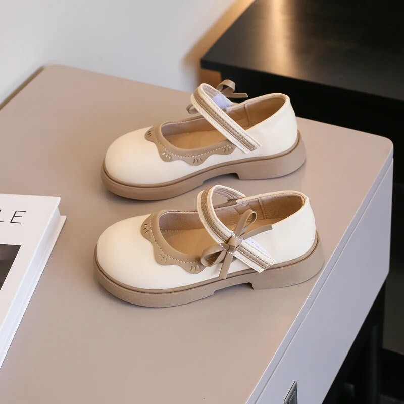 Cipele za princeze za djevojčice 2023. Proljeće Jesen Nove male kožne cipelice Dječja moda Dječje cipele s mokasinkama Odgovarajuće boje Čipkaste elegantne