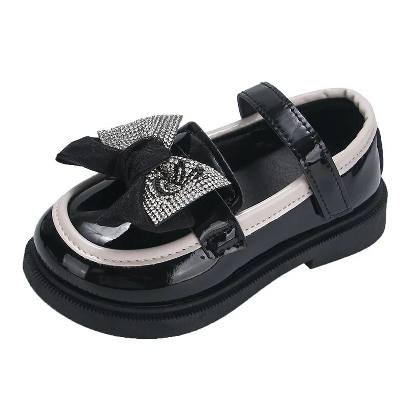 Nove mokasine za djevojčice Slatka leptir mašna na kuku i omču Jednostavna neklizajuća dječja kožna obuća Drop dostava Proljetne dječje cipele PU 2023.