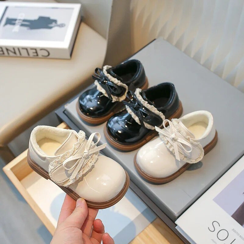 Lolitas stila mežģīņu āķis un cilpa Modes meiteņu ādas apavi Bērnu ikdienas spieķi, jauki, spīdīgi 2023. gada bērnu ikdienišķi kurpes Princese