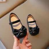 Dječje crne kožne cipele s mašnom Proljeće i jesen Nove dječje cipele s mekim potplatom Svestrane jednobojne cipele s mokasinkama 2023.