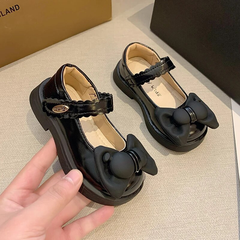 2023 Väikelaste kingad Tüdrukute vibu Kevad Sügis Uus mood lastejalatsid Korea stiilis libisemiskindlad lastejalatsid vabaajajalatsid madalad jalanõud PU