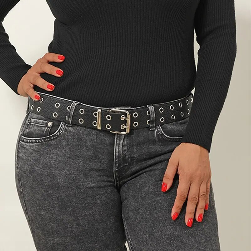 105 cm garums, 1 daļīgs uzvalks, daudzkrāsu divrindu acs, metāla adatas sprādze, četru sezonu sieviešu josta