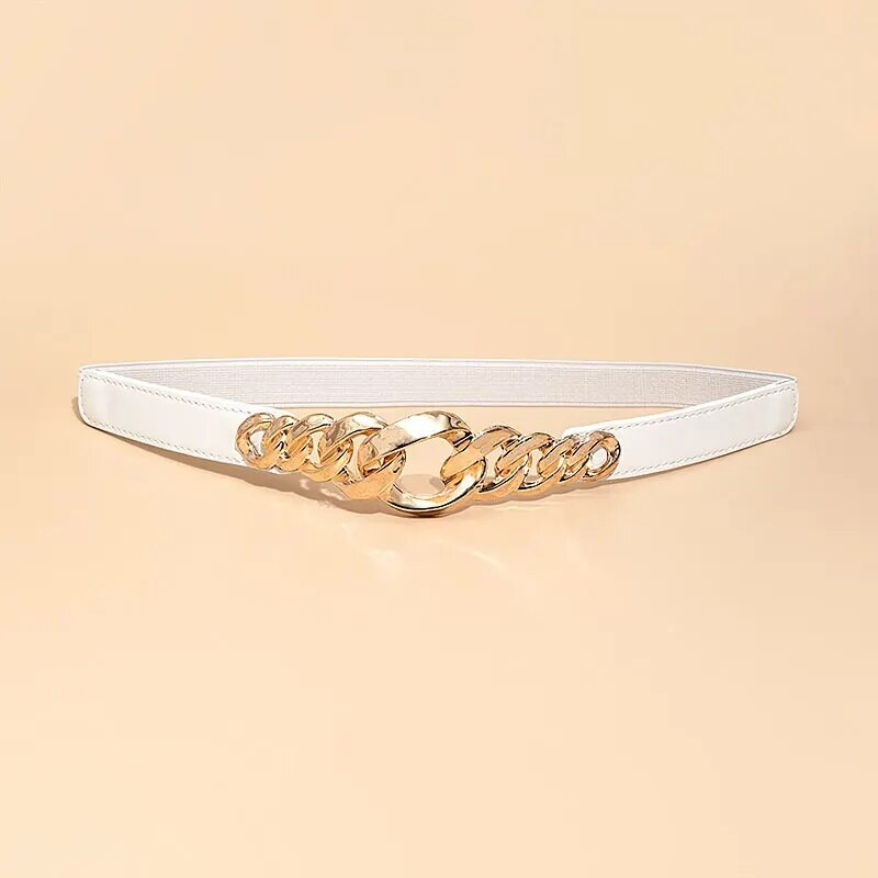 1-dijelno odijelo, traperice s crnim remenom s elastičnim metalnim kopčama i ženskim remenom