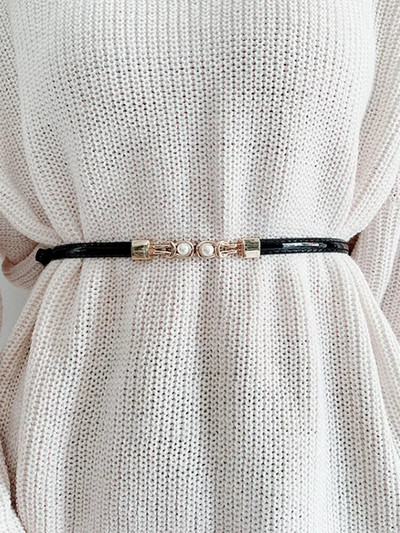 1 iepakojums melnbaltā krāsā Pu ādas sprādzes mētelis ar sieviešu plānu jostasvietu