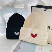 Pieaugušajiem Krokota hip hop beanie cepure Ziemas siltas cepures Sievietēm jaukas, jaukas sporta trikotāžas cepures Sirds galvaskausa cepure Ski skullies gorros