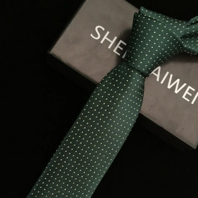 Visokokvalitetna nova 6CM crvena prugasta kravata Vjenčani darovi Floral Gravata Tanke kravate za muškarce Kravate Dot Man Accessories Poklon