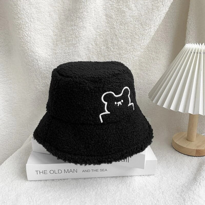 Ziemas jēra vilnas silta kausa cepure sievietēm multfilmas lācis ar platām malām fordējamas zvejnieku cepures mīksta plīša vēja necaurlaidīga baseina vāciņš