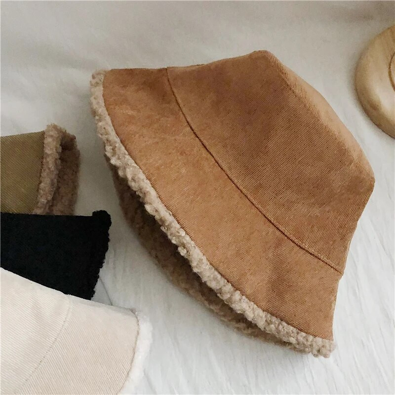 Ziemas kausa cepures Sieviešu sildoša Panamas cepure Sieviešu pūkaina velveta divpusēja valkāšana āra zvejnieka cepure sievietēm, meitenēm