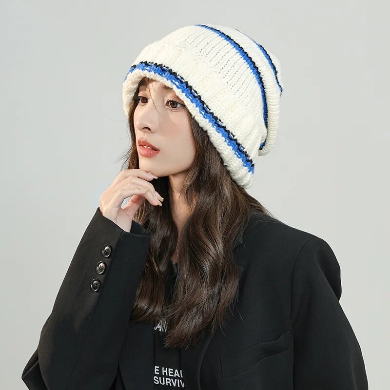 Ženska zimska pletena kapa Mekana topla prugasta vrećasta kapa s kapom na otvorenom Ženska skijaška kapa za grijanje na snijegu
