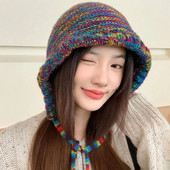 Žieminės ausų apsaugos kepuraitė moterims Minkšta vilnonė megzta šilta kepurė Rainbow Stripe Girl Feamle Slidinėjimo kaukolė Beanie