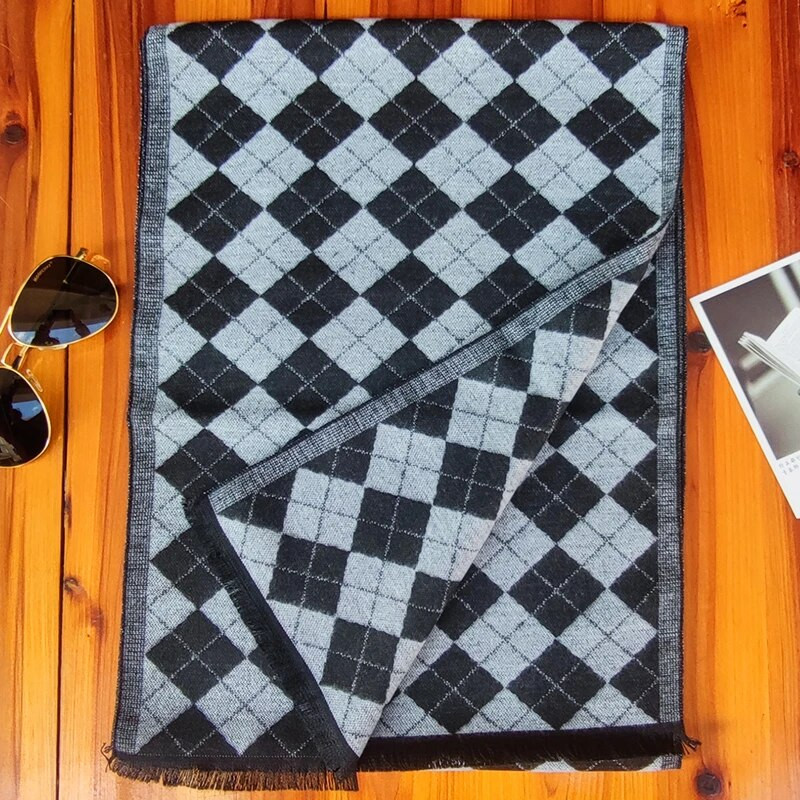 Luxus márkájú kockás kasmír sál férfiaknak Téli meleg nyakkendő Férfi üzleti sálak Hosszú pashmina karácsonyi ajándékok