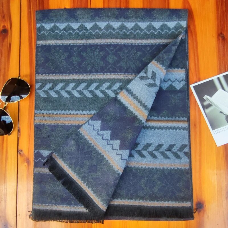 2023. Luksuzni dizajnerski brend srebrno sivi zimski poslovni muški šalovi mekani topli prugasti šal od mješavine viskoze