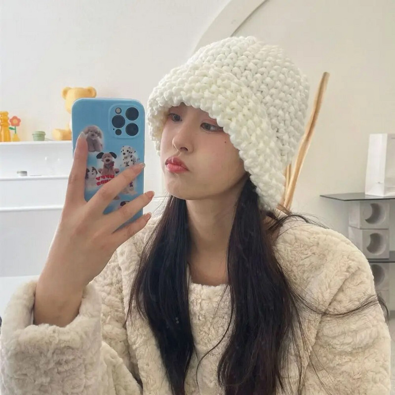 Téli vastag szál tű meleg sapka sapka nőknek egyszínű alkalmi vastagított gyapjú kötött sapka divat pár motorháztető sapkák