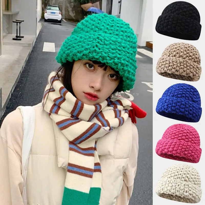 Téli vastag szál tű meleg sapka sapka nőknek egyszínű alkalmi vastagított gyapjú kötött sapka divat pár motorháztető sapkák