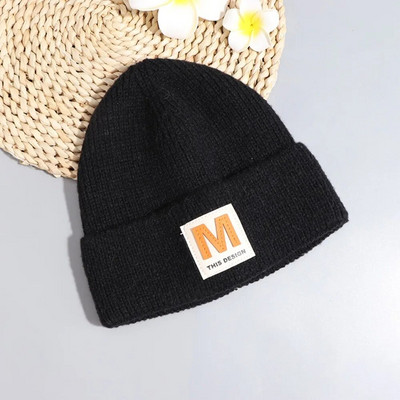 Jesen Zima Beanie šešir za žene Heklani Skullies šešir s ispisanim M slovima Topla jednobojna ležerna pletena kapa Hip Hop Skuilles