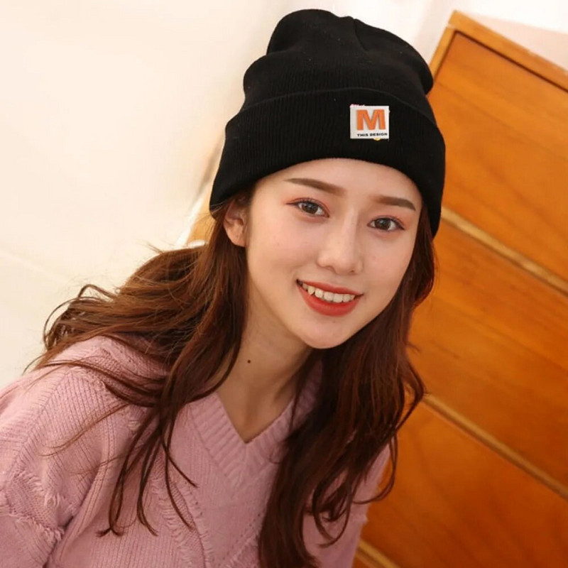 Jesen Zima Beanie šešir za žene Heklani Skullies šešir s ispisanim M slovima Topla jednobojna ležerna pletena kapa Hip Hop Skuilles