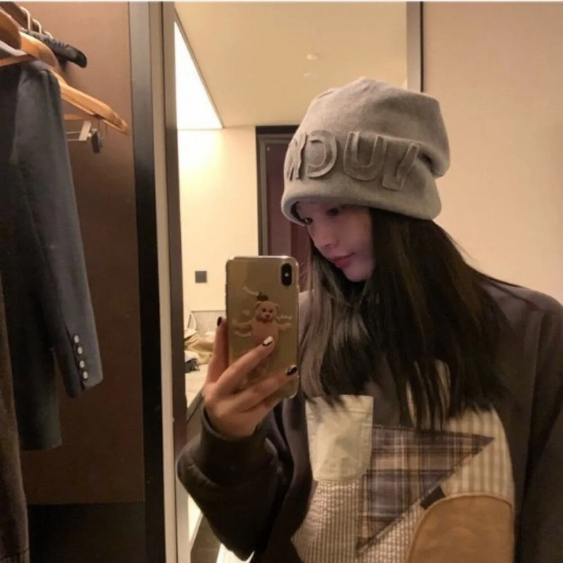 Rudens ziema sabiezināta kaudze Cepurīte Meitene Korejiešu Modes Vēstule Skullies Cap Street Baotou Cepures Adījums Burti Pupiņas Cepures sievietēm