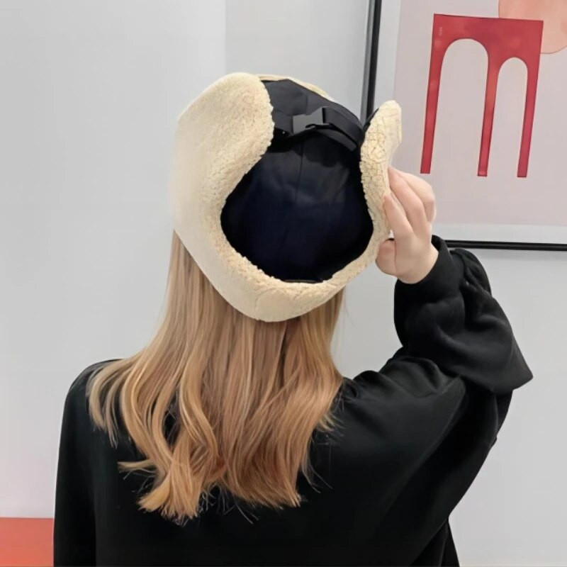 Korejiešu, moderns, daudzpusīgs, vēja necaurlaidīgs, auksts, necaurlaidīgs, braucošs, ausu aizsargs.