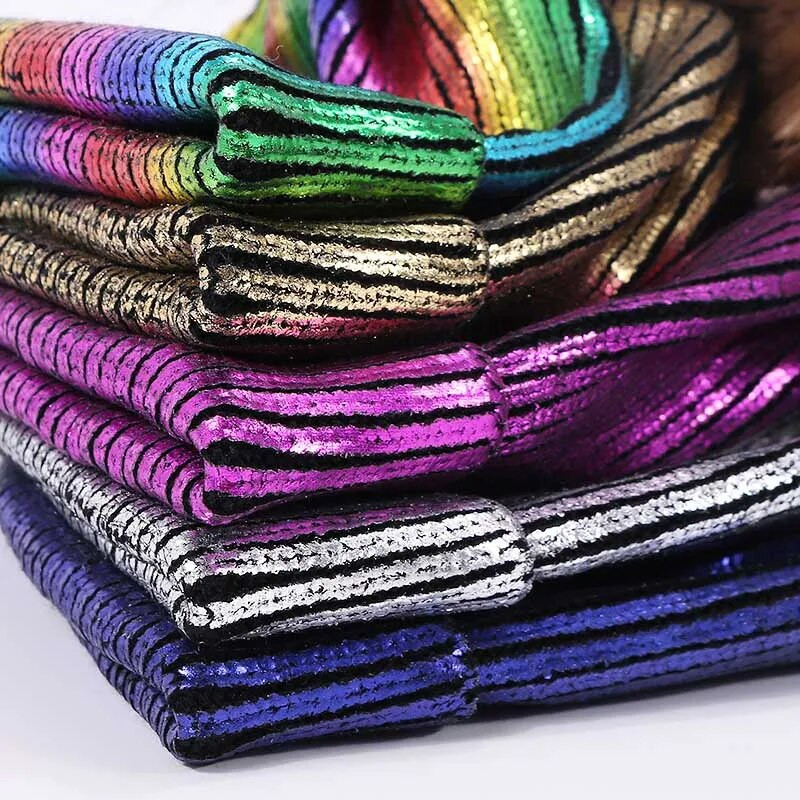 Kevadine naiste pronksivärvi musta nokamüts, vabaaja slouchy nokamüts tüdrukutele metallilise värviga Skullies müts, kapott naistele