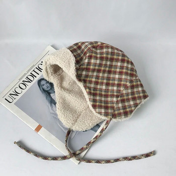 Ρετρό βρετανικό καρό ιπτάμενο καπέλο για άνδρες Φθινόπωρο και χειμώνα Ζεστό αντιανεμικό καπέλο προστασίας αυτιών του σκι Χαριτωμένα κορδόνια καπέλα Bomber Γυναικεία
