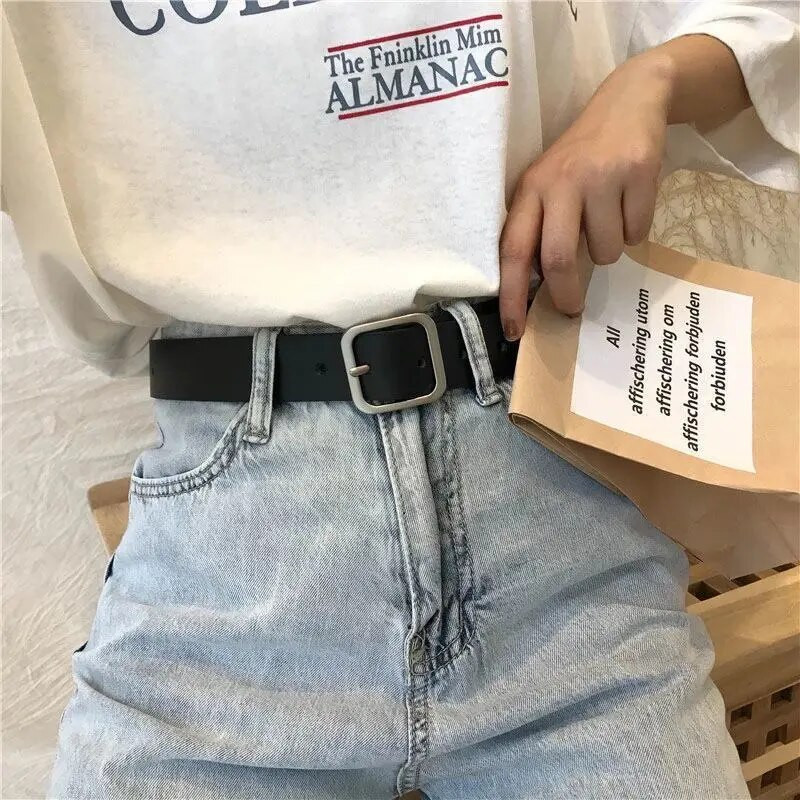 JAUNAS PU ādas jostas sievietēm kvadrātveida sprādzes tapa sprādzes džinsi melna josta Chic luksusa zīmola Sieviešu vintage siksna sieviešu jostasvieta