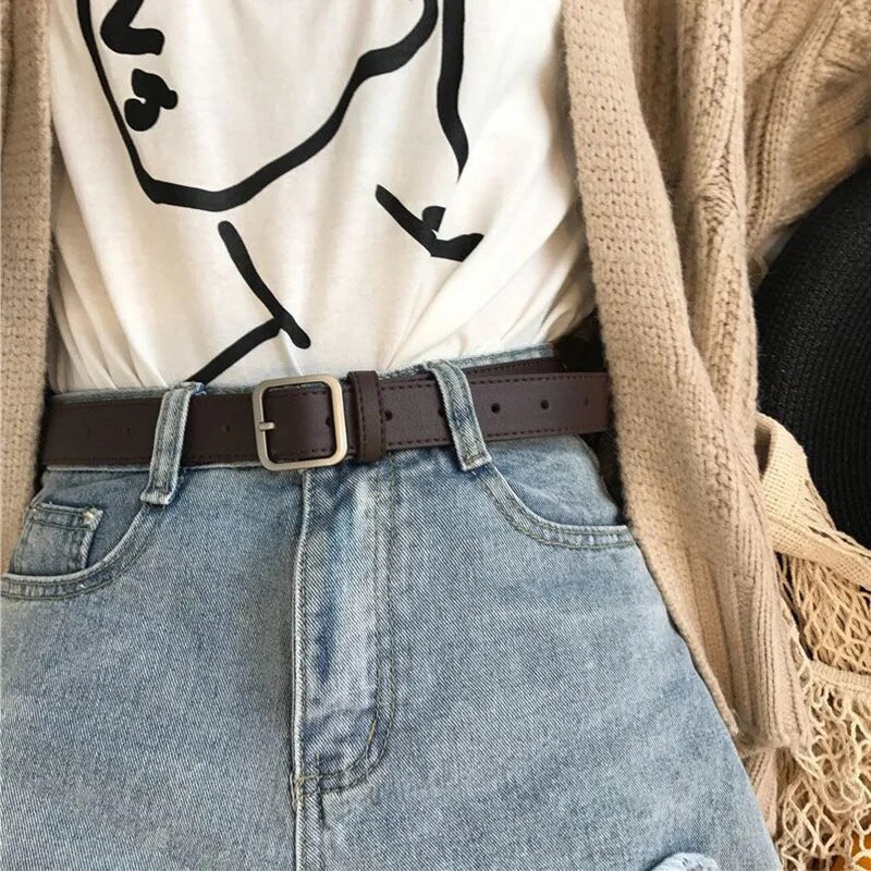 JAUNAS PU ādas jostas sievietēm kvadrātveida sprādzes tapa sprādzes džinsi melna josta Chic luksusa zīmola Sieviešu vintage siksna sieviešu jostasvieta