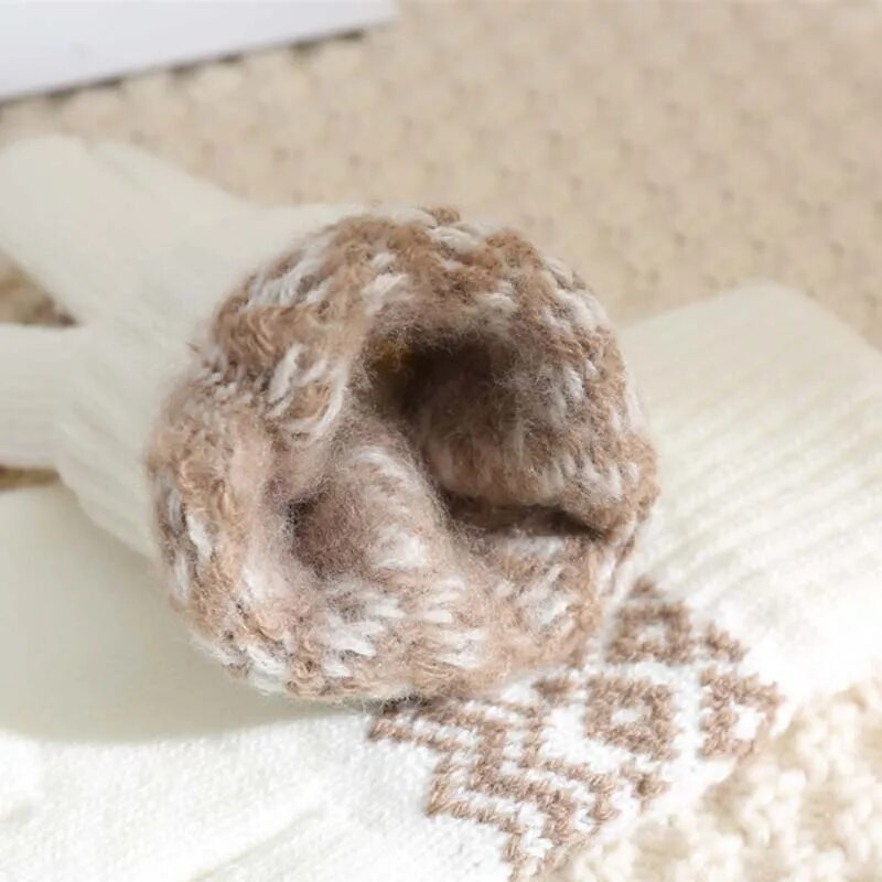 Zimske rukavice s zaslonom osjetljivim na dodir Žene Muškarci Tople rastezljive pletene rukavice Imitacija vune Puni prsti Guantes Ženske heklane luvas Thicken